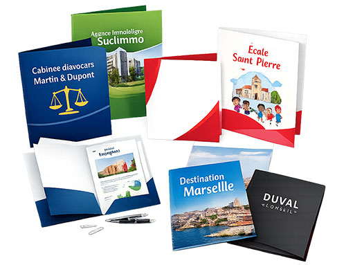 Chemises à rabats et dossiers de présentation personnalisés réalisés par l’Imprimerie du Levant pour entreprises, cabinets, agences et écoles à Marseille avec logo WebInk